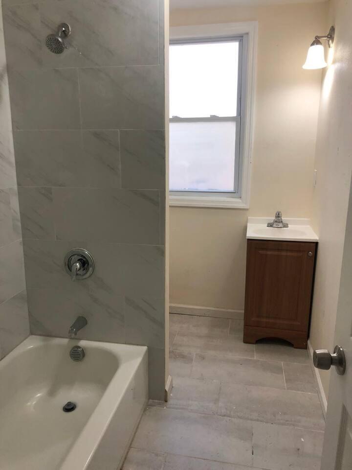 Spacious And Private Apartment With 3 Bedrooms And 1 Bathroom Near Newark International Airport Ewr And New York City Extérieur photo